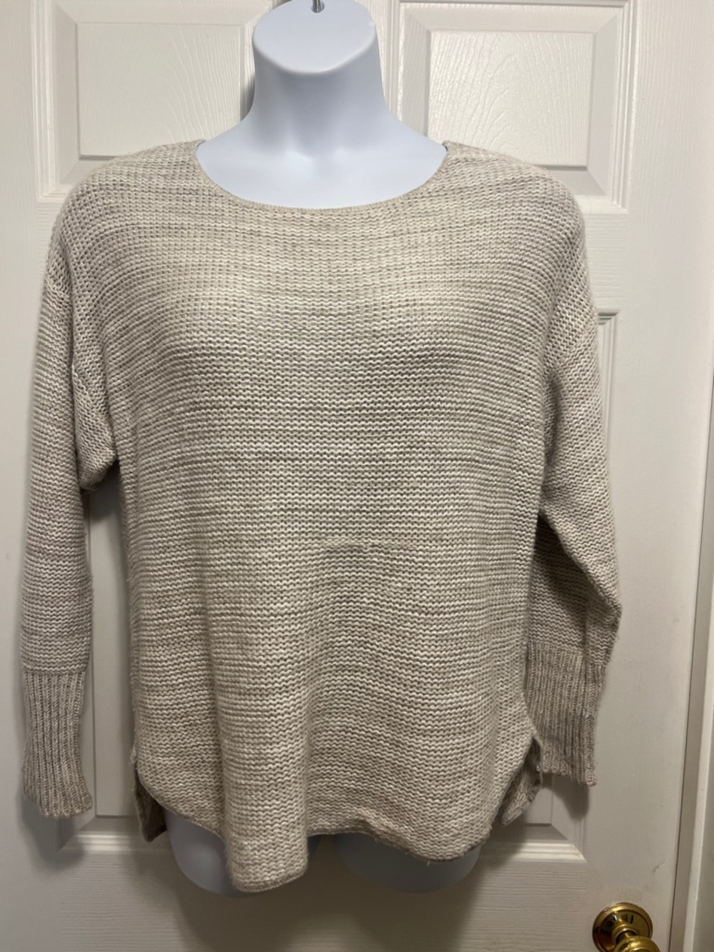 Susina Cozy Crewneck Knit Sweater in Light Beige